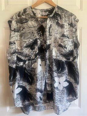 Esprit Black and White Tropical Print Sleeveless Blouse